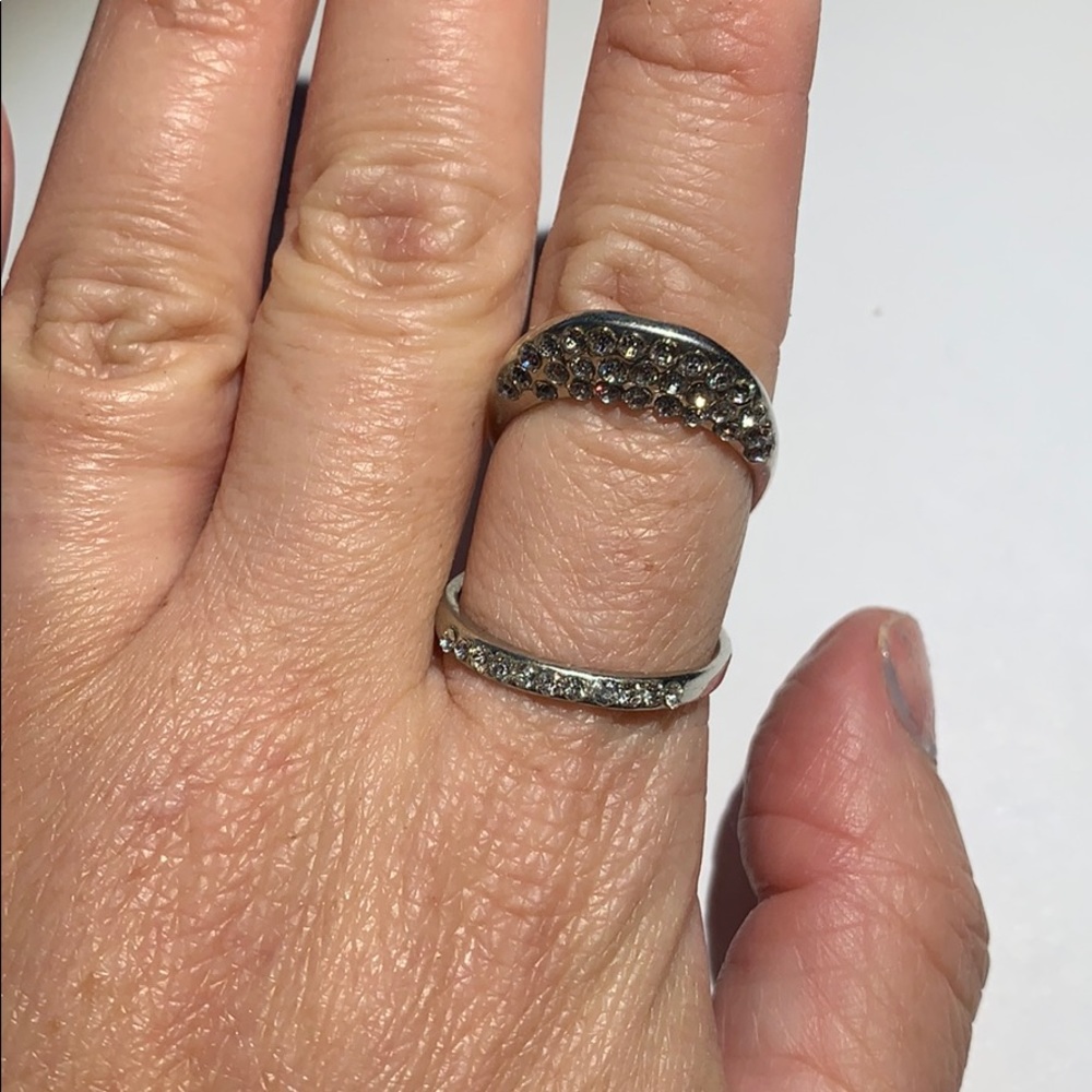 Silver ring - Picture 2 of 3
